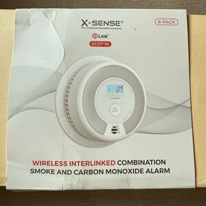 X-Sense Wireless Smoke and Carbon Monoxide detector W/ LCD display. Set 6 NEW